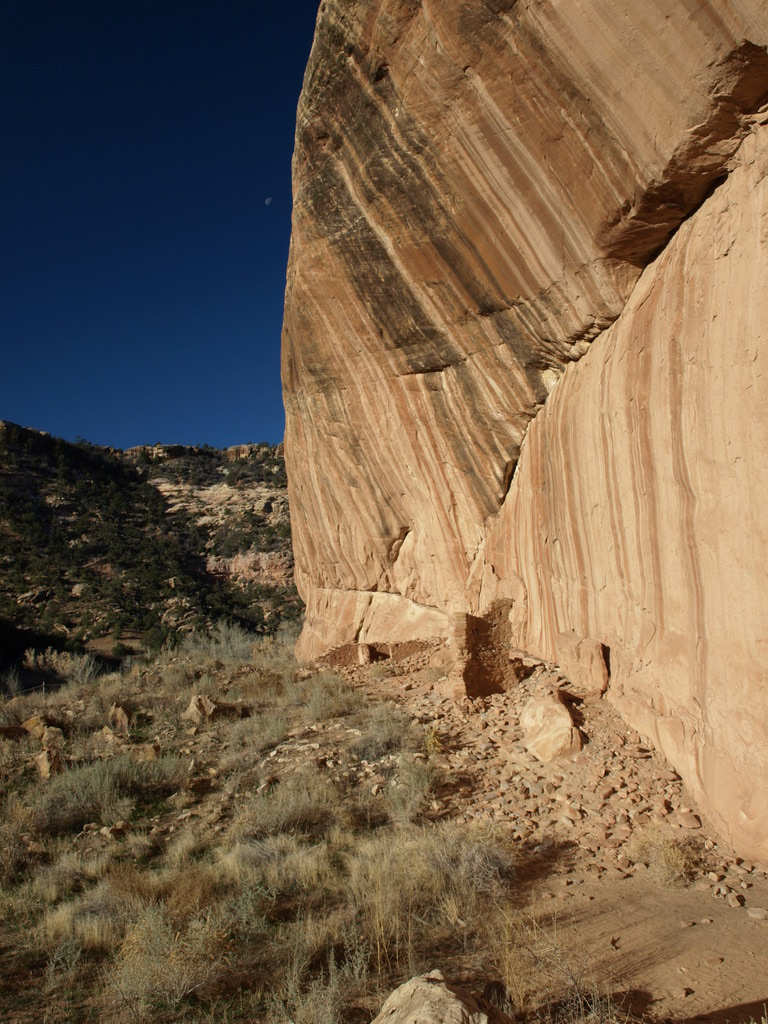 Roadside Attraction Arch Canyon Ruin - Cedar Mesa | Road Trip Ryan